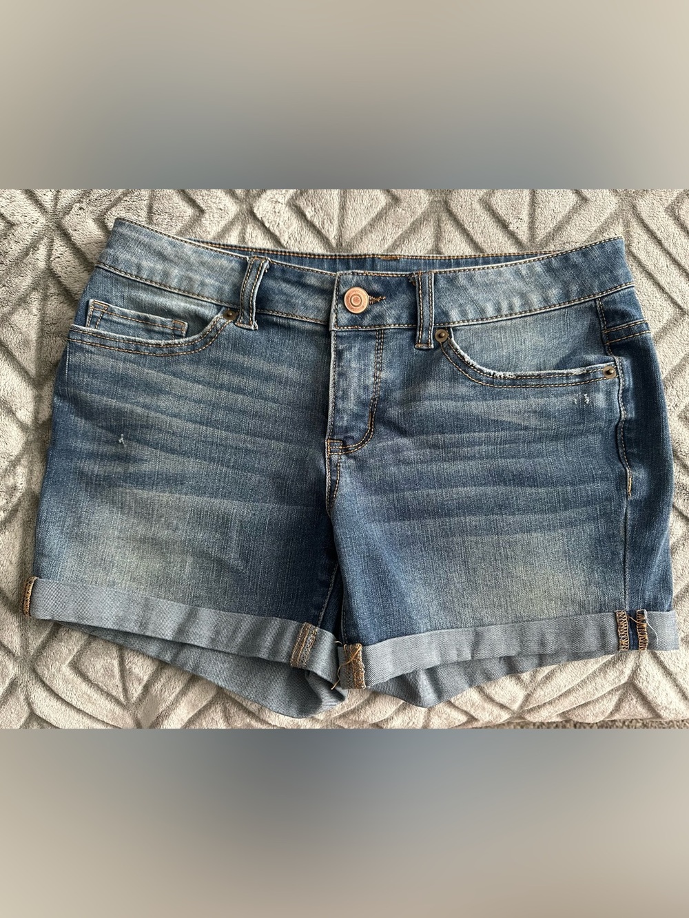Time and Tru Classic Blue Denim Women’s Shorts